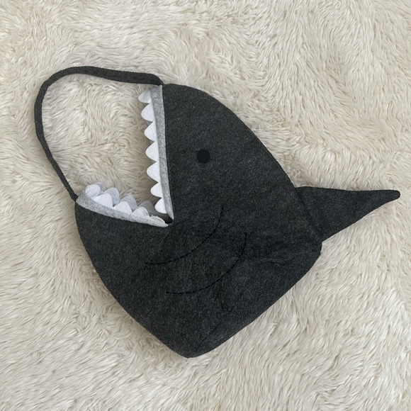 Pottery Barn Kids Shark Costume - Picture 4 of 8